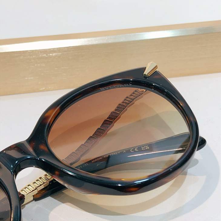 Picture of Bvlgari Sunglasses _SKUfw80880101fw